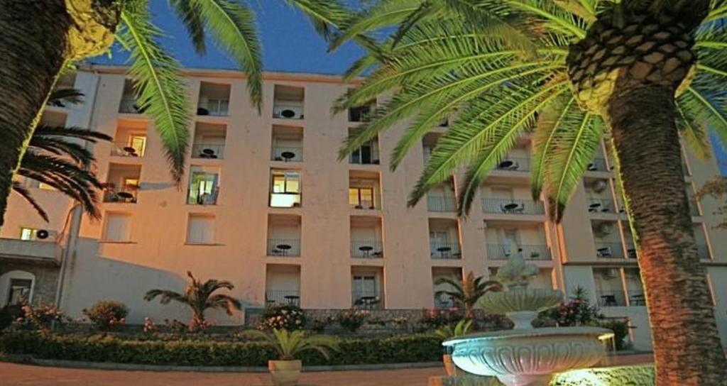 Hotel Des Roches 3*